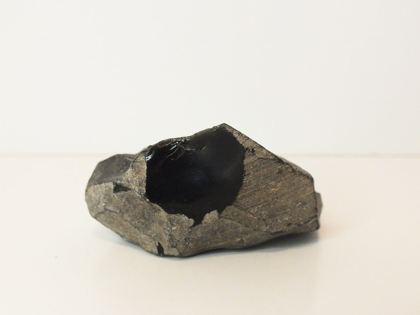 1.5" x 1.5" Rough Obisidan