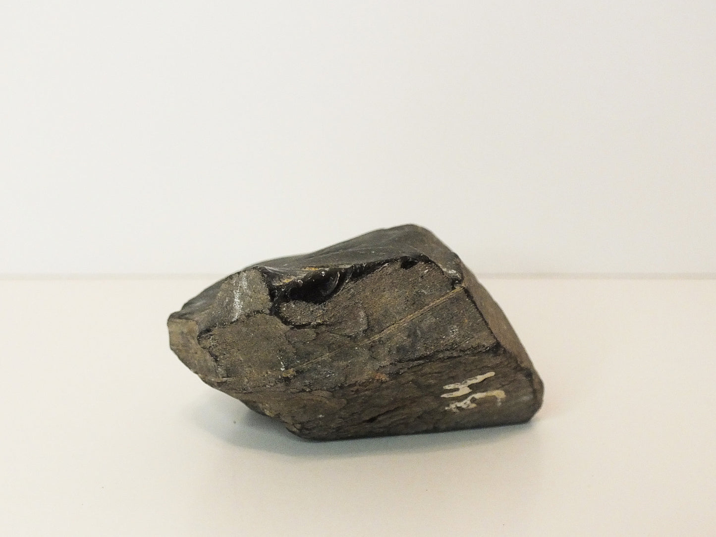 1.5" x 1.5" Rough Obisidan